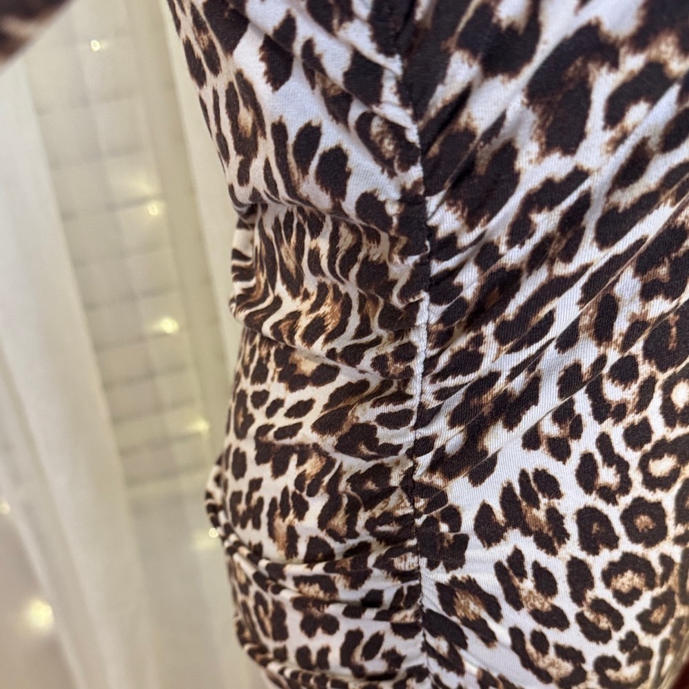 Guess Leopard Print Long Sleeve Top - Picture 4 of 5